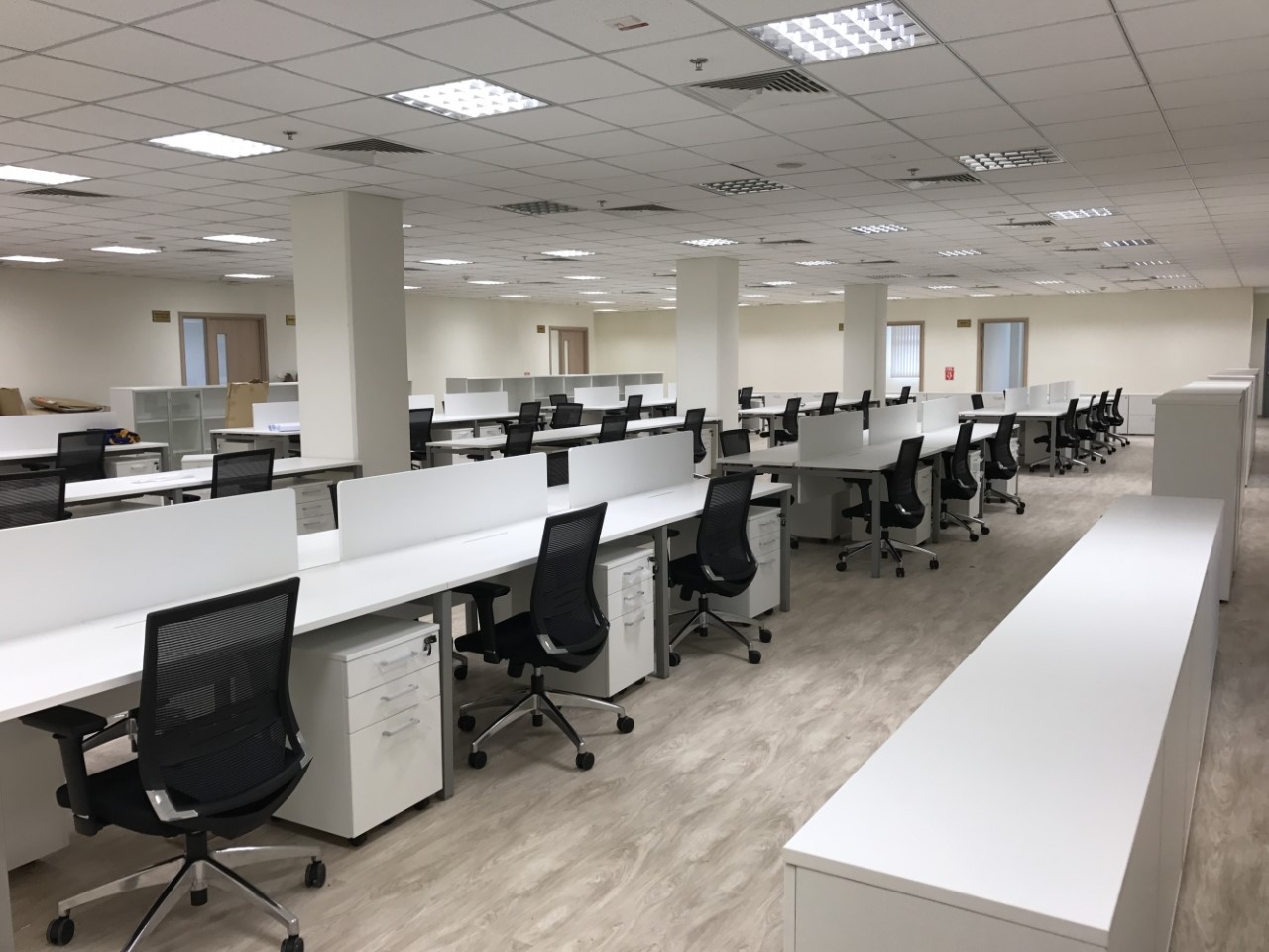 Thi công nội thất văn phòng